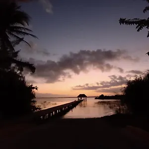 https://casa-arte-bacalar.quintano-roohotels.com