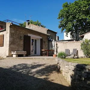  Hébergement de vacances Charmante Maison Proche Centre France